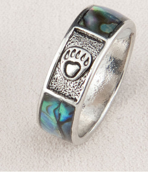 Wild Pearle Bear Paw Ring