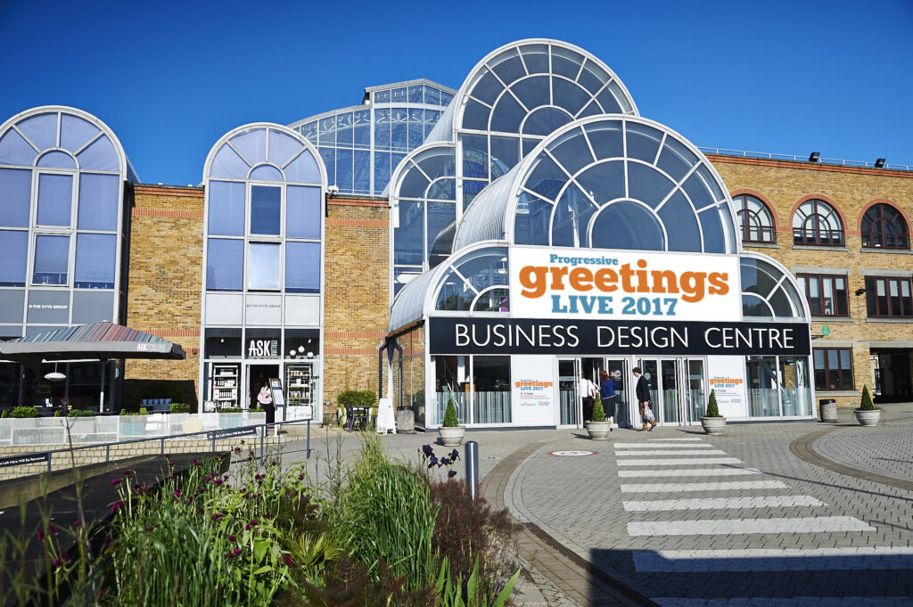 Sold-out event celebrates greeting card industry