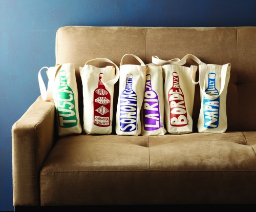 The single bottle wine totes perfectly fit a bottle of wine and are made of 100 percent natural cotton.