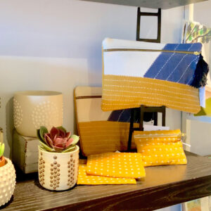 Sumis retail product display