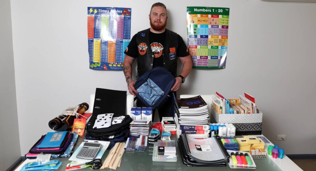 Project to raise funds to buy books, stationery and shoes for needy school children